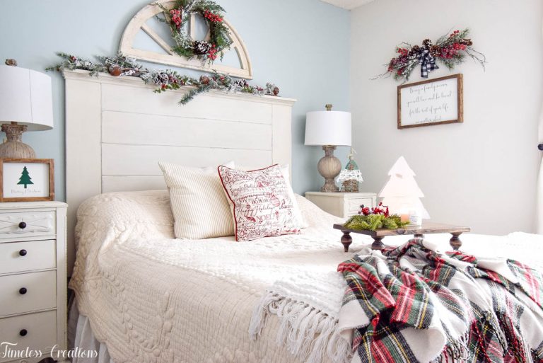 Christmas Decor in the Bedroom - Timeless Creations